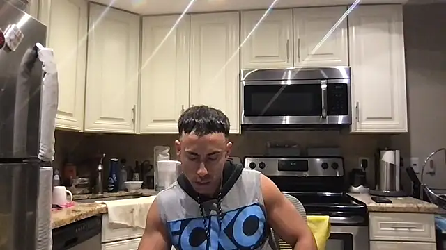 BigGuyMuscle online show from February 2026 12:11:02 AM