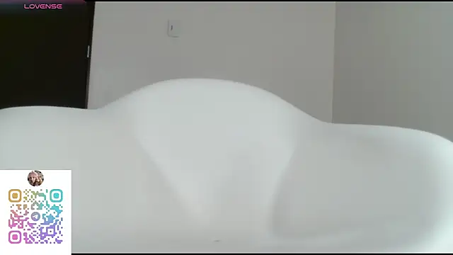 Betsy Thonson online show from September 2025 08:20:02 PM