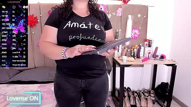 Zaly mature online show from September 2025 09:17:02 PM