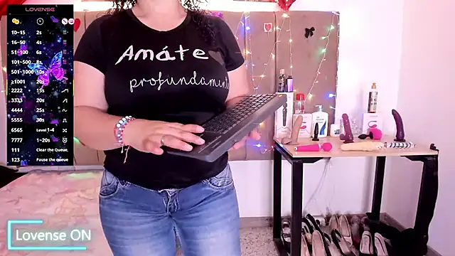 Zaly mature online show from October 2025 02:41:02 AM