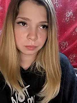 Zuli Kiska online show from October 2025 08:14:02 PM