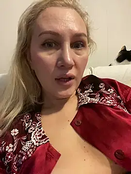 YourBlondee online show from January 2026 02:50:01 AM