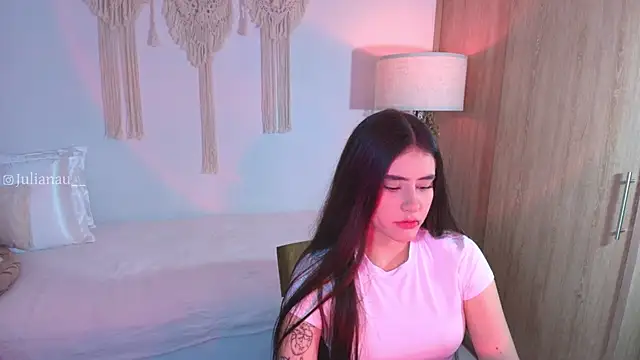 iriswest  online show from November 2025 12:38:02 AM