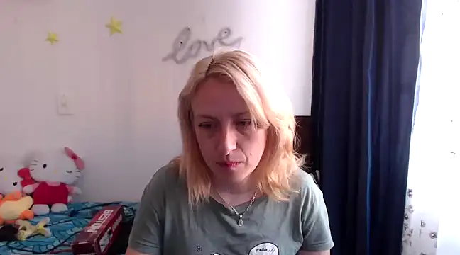 Snapshot of kittykalor09 chatting on December 2024 02:22:01 PM kittykalor09 online show from December 2024 02:22:01 PM