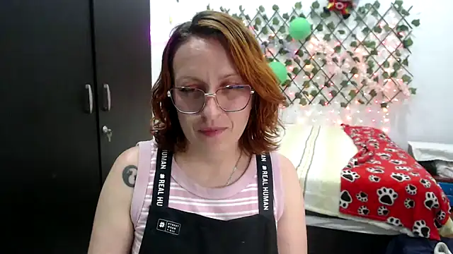 kittykalor09 online show from March 2026 11:32:01 PM