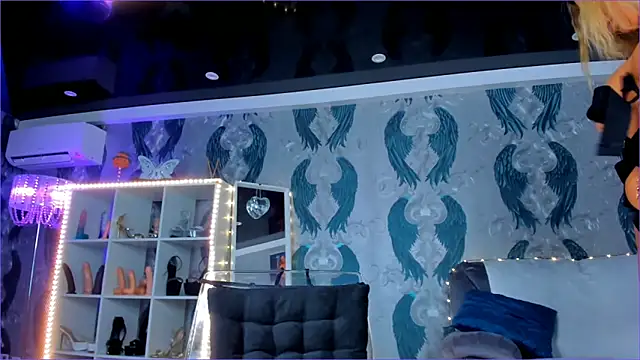 anneswhite online show from January 2026 05:01:01 AM