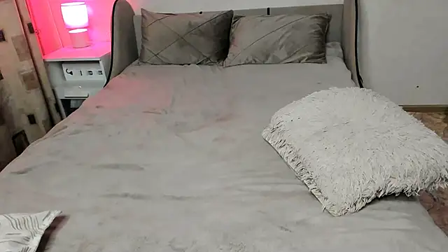 Snapshot of Vivian_Davis chatting on December 2024 10:40:01 PM Vivian Davis online show from December 2024 10:40:01 PM