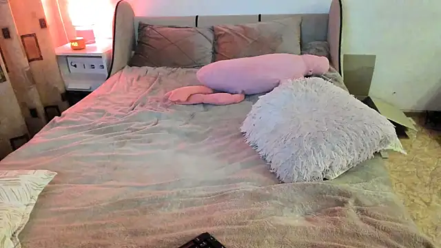 Snapshot of Vivian_Davis chatting on January 2025 06:51:02 PM Vivian Davis online show from January 2025 06:51:02 PM