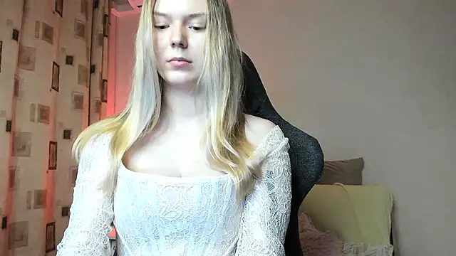 Snapshot of Vivian_Davis chatting on February 2025 04:11:02 PM Vivian Davis online show from February 2025 04:11:02 PM