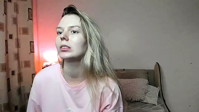 Snapshot of Vivian_Davis chatting on February 2025 05:50:02 PM Vivian Davis online show from February 2025 05:50:02 PM