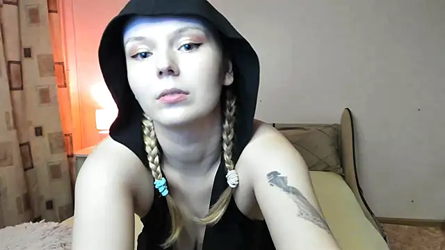 Snapshot of Vivian_Davis chatting on March 2025 06:07:01 PM Vivian Davis online show from March 2025 06:07:01 PM