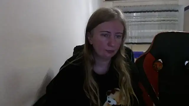 PeterAndJen online show from November 2025 08:19:02 PM