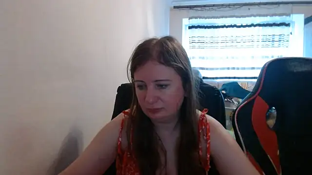 PeterAndJen online show from July 2026 05:20:02 AM