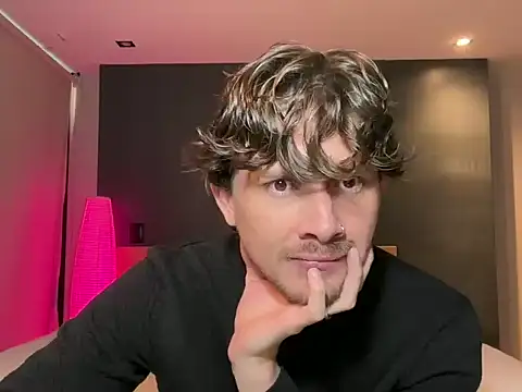 mcklister kinky feets online show from February 2026 04:56:02 PM