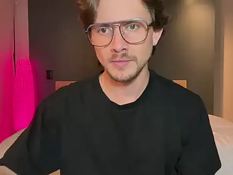 mcklister kinky feets online show from February 2026 01:35:02 AM