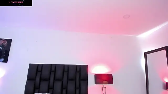 Snooky Clinton online show from December 2024 07:07:02 PM