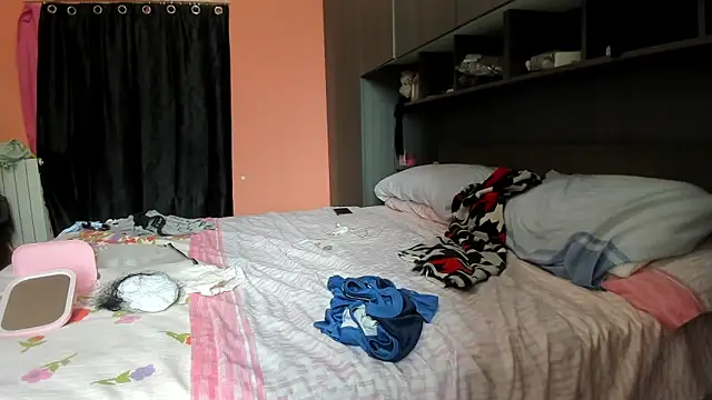 wanderlustxxx  online show from October 2025 01:34:01 PM