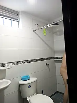 Javibell93 online show from April 2026 05:18:01 PM