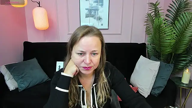 Snapshot of GabrielGold chatting on September 2025 08:11:02 PM GabrielGold online show from September 2025 08:11:02 PM