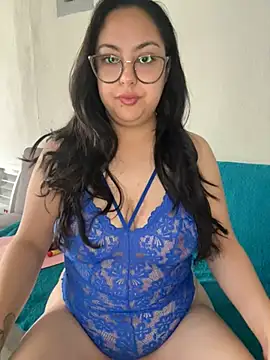 MileyGia online show from March 2026 02:35:02 PM