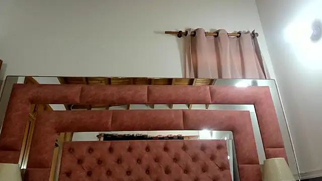 Snapshot of briana_wonder69xxx chatting on October 2025 03:35:02 PM briana wonder69xxx online show from October 2025 03:35:02 PM