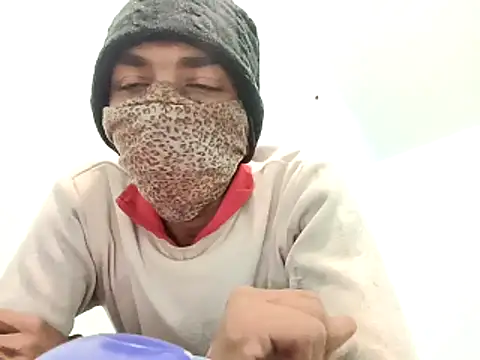 Snapshot of PrabV0319 chatting on December 2025 11:32:01 PM PrabV0319 online show from December 2025 11:32:01 PM