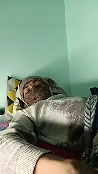 Snapshot of PrabV0319 chatting on December 2025 09:06:01 AM PrabV0319 online show from December 2025 09:06:01 AM