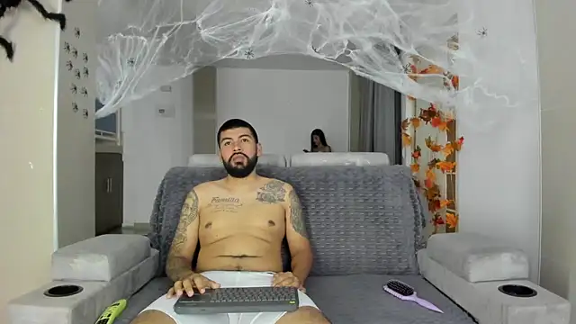 Snapshot of DulceRomance chatting on October 2025 05:20:02 AM DulceRomance online show from October 2025 05:20:02 AM