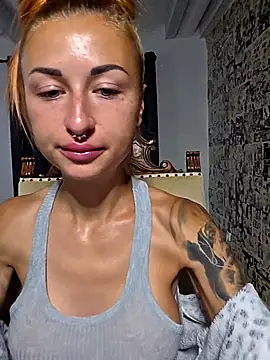 Snapshot of kylie_blck chatting on October 2025 03:48:02 AM kylie blck online show from October 2025 03:48:02 AM