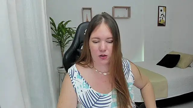 Snapshot of tamy_shine87 chatting on December 2024 05:47:01 AM tamy shine87 online show from December 2024 05:47:01 AM