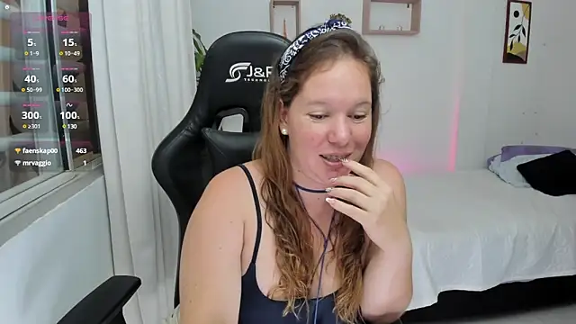 Snapshot of tamy_shine87 chatting on January 2025 03:18:02 AM tamy shine87 online show from January 2025 03:18:02 AM