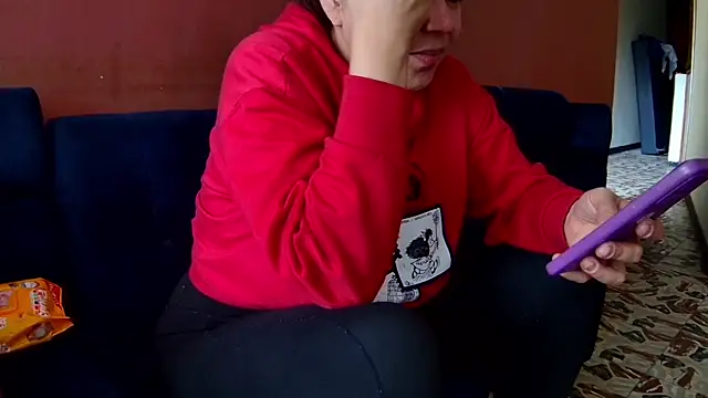 Mommy-pervert online show from April 2026 05:10:01 PM