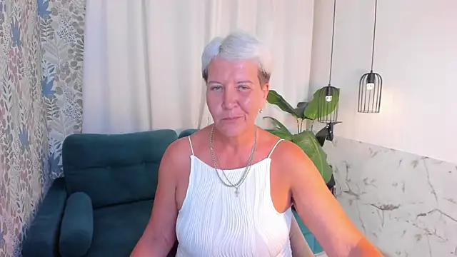 Snapshot of KathySunn chatting on July 2026 02:13:02 PM KathySunn online show from July 2026 02:13:02 PM