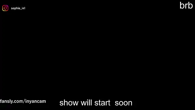 Snapshot of _in_yan chatting on November 2025 04:22:01 AM in yan online show from November 2025 04:22:01 AM
