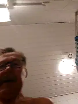 Snapshot of Einhorn527 chatting on October 2025 08:45:02 AM Einhorn527 online show from October 2025 08:45:02 AM