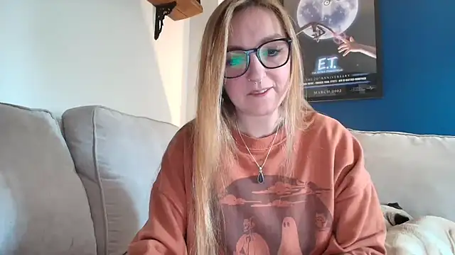 Snapshot of short_sweetpea chatting on October 2025 01:52:02 PM short sweetpea online show from October 2025 01:52:02 PM