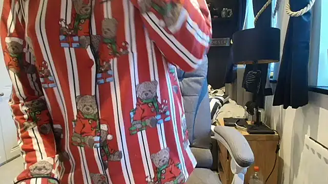 Snapshot of short_sweetpea chatting on October 2025 06:57:01 AM short sweetpea online show from October 2025 06:57:01 AM