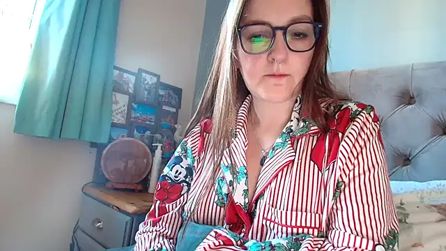 Snapshot of short_sweetpea chatting on November 2025 09:35:01 AM short sweetpea online show from November 2025 09:35:01 AM