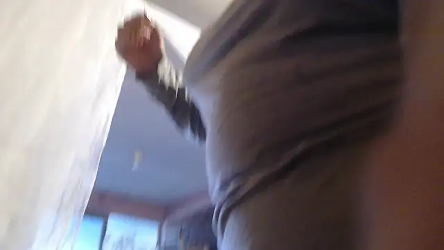 Snapshot of Hilarybunnyy chatting on October 2025 04:30:02 PM Hilarybunnyy online show from October 2025 04:30:02 PM