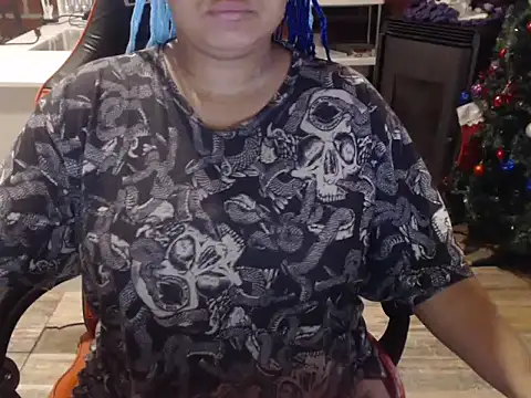 Snapshot of Hilarybunnyy chatting on November 2025 11:18:02 AM Hilarybunnyy online show from November 2025 11:18:02 AM