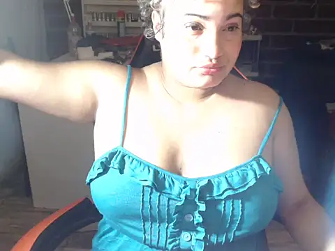 Snapshot of Hilarybunnyy chatting on December 2025 03:56:01 AM Hilarybunnyy online show from December 2025 03:56:01 AM