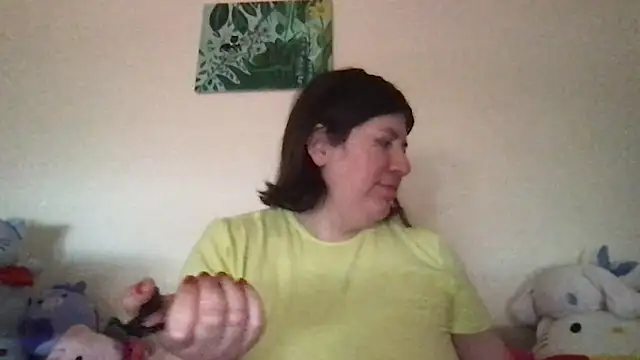 Snapshot of HYPHYtype chatting on June 2026 11:13:02 PM HYPHYtype online show from June 2026 11:13:02 PM