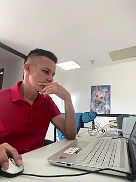 Snapshot of yequeal chatting on February 2025 06:37:02 PM yequeal online show from February 2025 06:37:02 PM