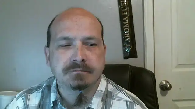 Snapshot of kong_smurfette chatting on January 2025 03:28:02 PM kong smurfette online show from January 2025 03:28:02 PM