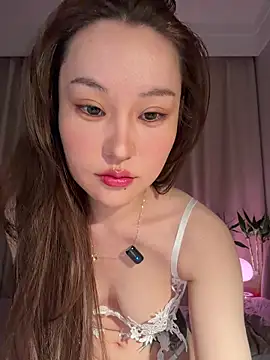 sphynx- - online show from November 2025 01:26:02 PM