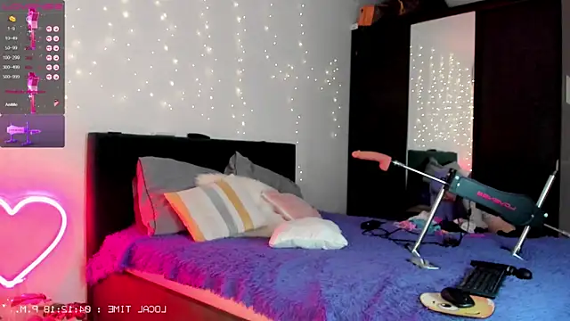 Snapshot of smurfette1 chatting on December 2024 01:20:02 PM smurfette1 online show from December 2024 01:20:02 PM