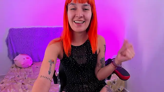 Snapshot of MaryJaneDove chatting on January 2025 07:10:02 PM MaryJaneDove online show from January 2025 07:10:02 PM