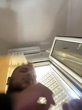 Snapshot of 1Aleks13 chatting on October 2025 01:09:02 PM 1Aleks13 online show from October 2025 01:09:02 PM