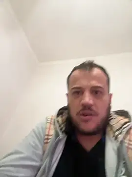 Snapshot of 1Aleks13 chatting on October 2025 09:17:02 PM 1Aleks13 online show from October 2025 09:17:02 PM