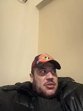 Snapshot of 1Aleks13 chatting on November 2025 07:23:01 PM 1Aleks13 online show from November 2025 07:23:01 PM